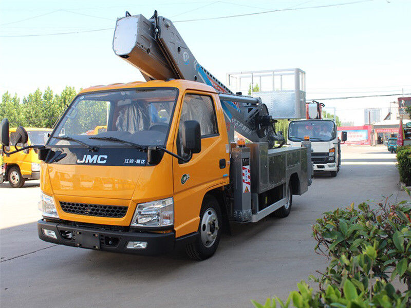 31м Грузовик с подъемной платформой