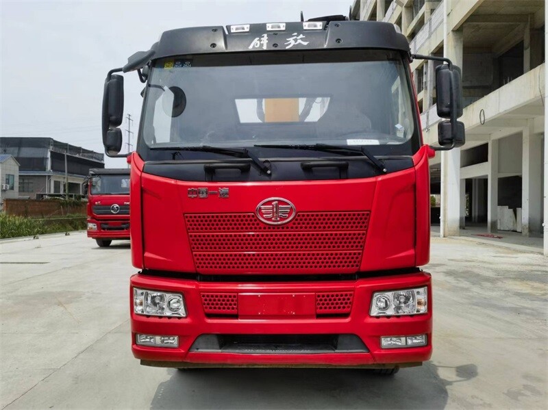 Автокран XCMG 8 тонн