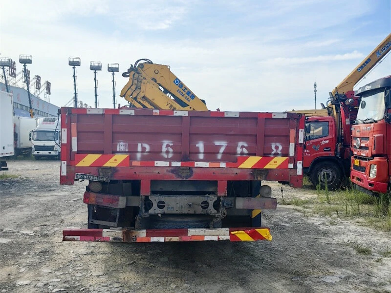 Автокран XCMG 8 тонн