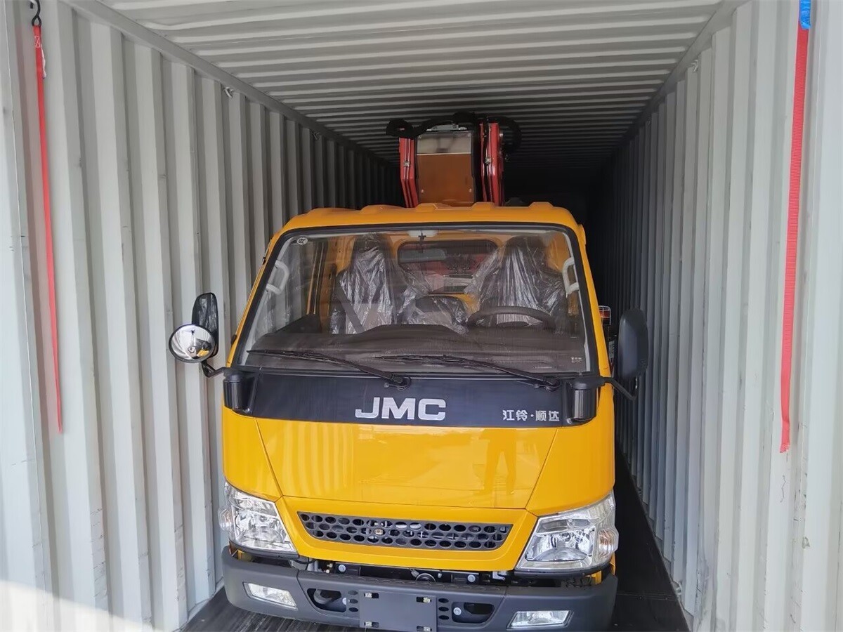 Aerial work vehicle delivery (3).jpg