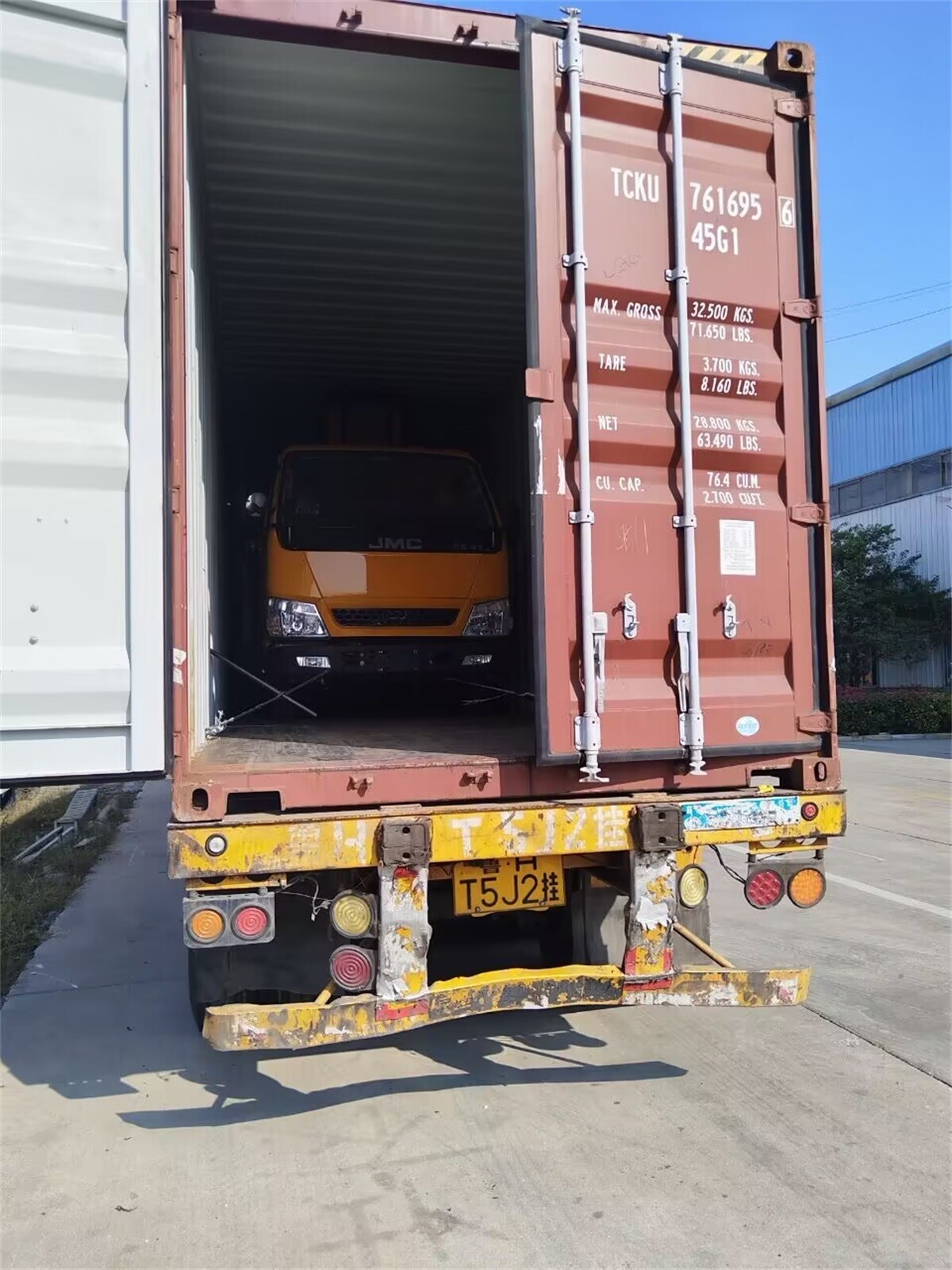 Aerial work vehicle delivery (4).jpg