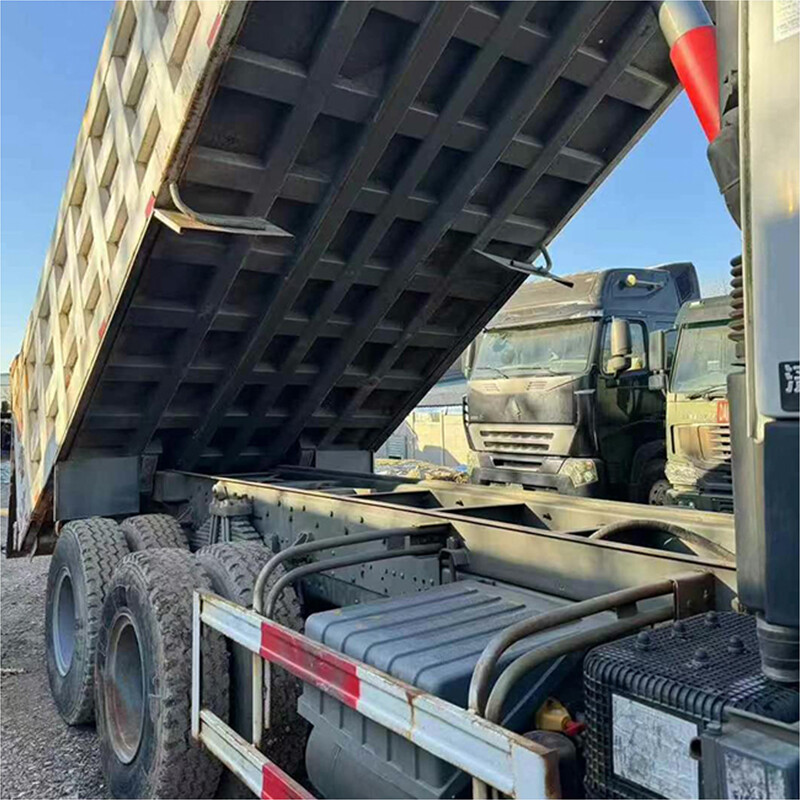 Самосвал Howo