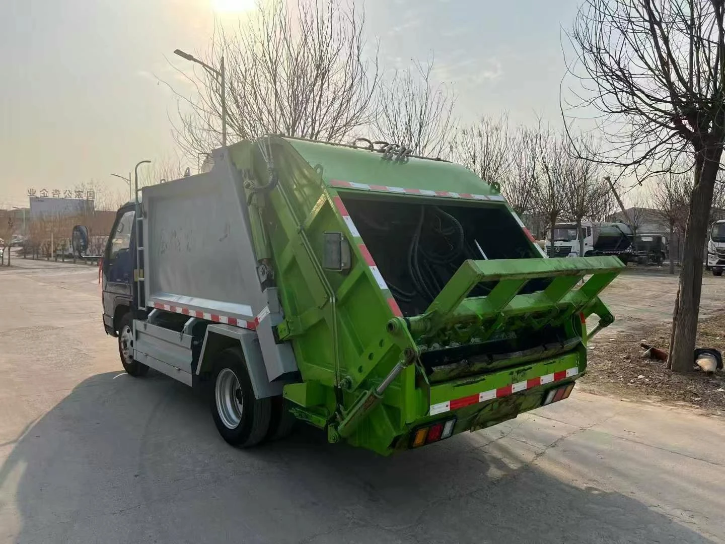 Мусоровоз