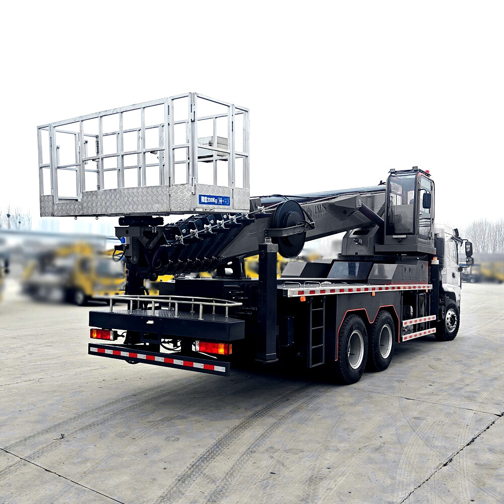 28 советов по безопасности работы с автовышкой 28 м, которые должен знать каждый оператор