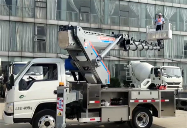 Camión plataforma de trabajo aéreo de 28 m