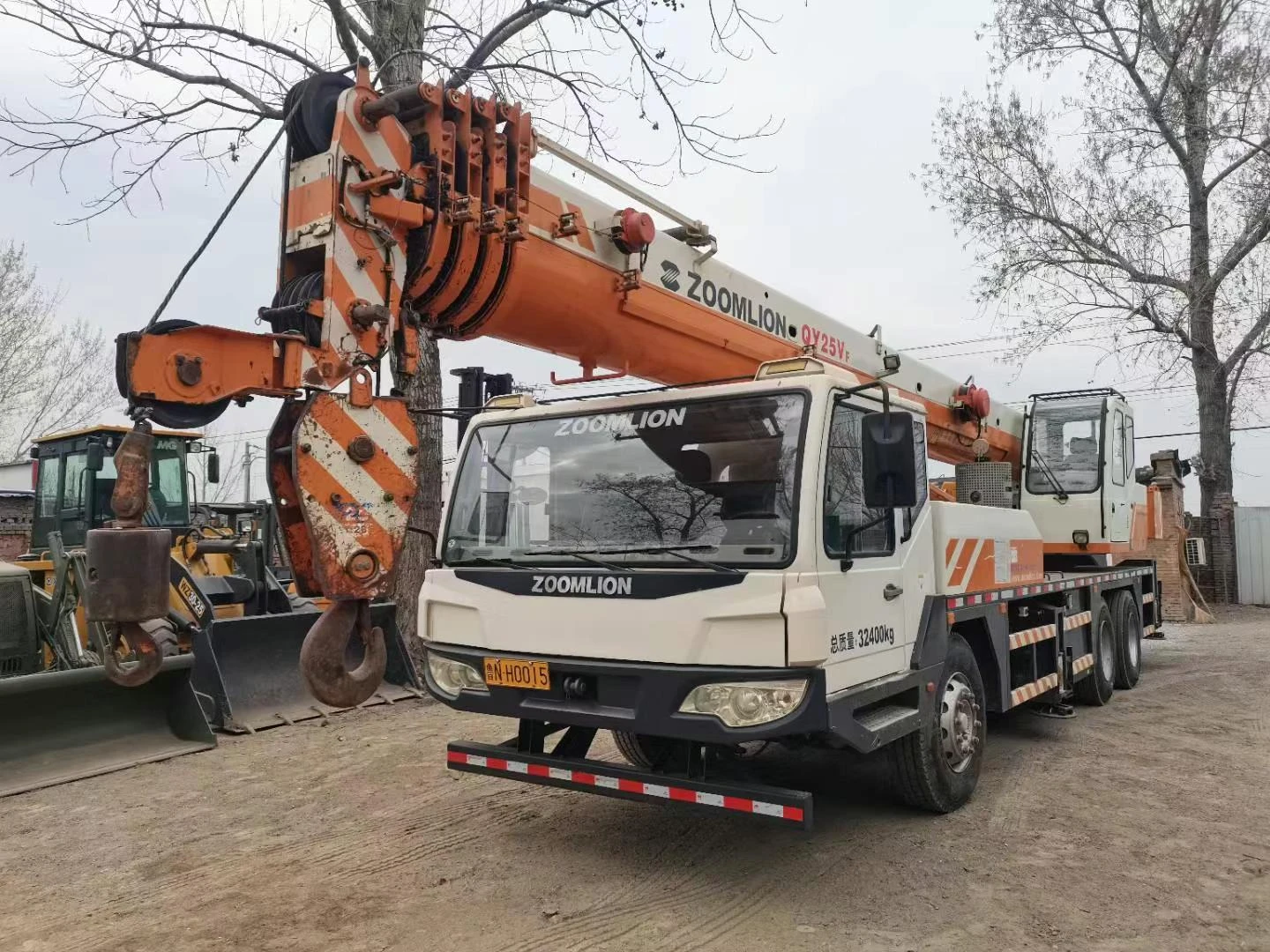 25TON Zoomlion Camión Grúa