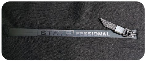 带logo露齿拉链袋.png 带logo露齿拉链袋.png