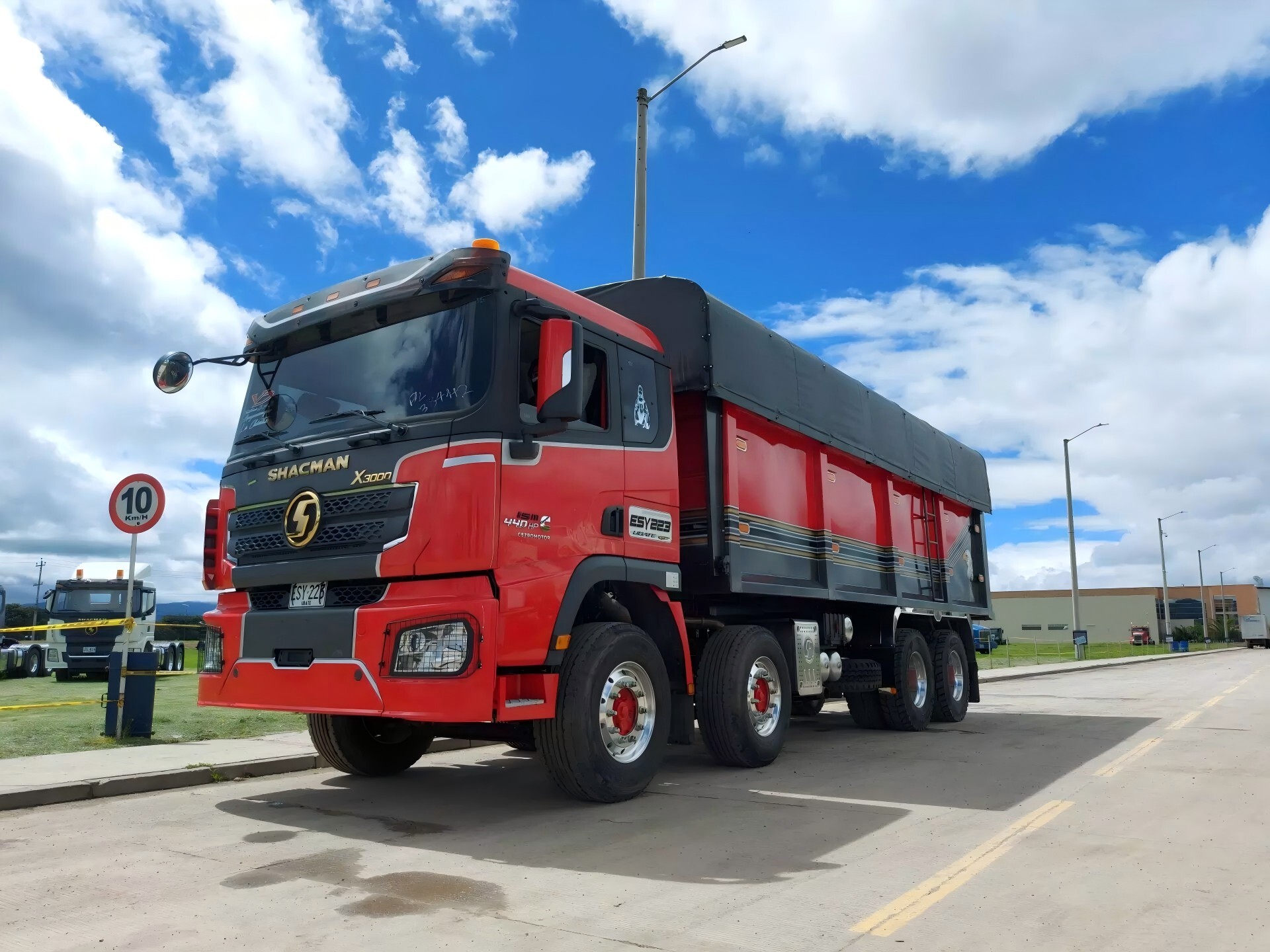 ШАКМАН: Пересечь океан, чтобы служить вам