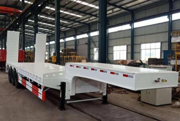 Низкорамный полуприцеп SHACMAN 3 оси