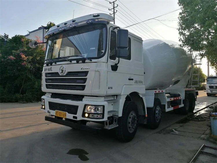 Автобетоносмеситель F3000 8x4