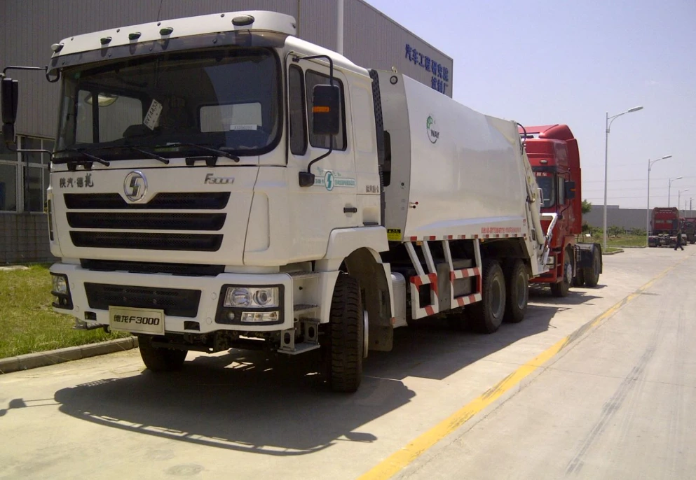 Мусоровоз F3000 6x4 с уплотнителем мусора