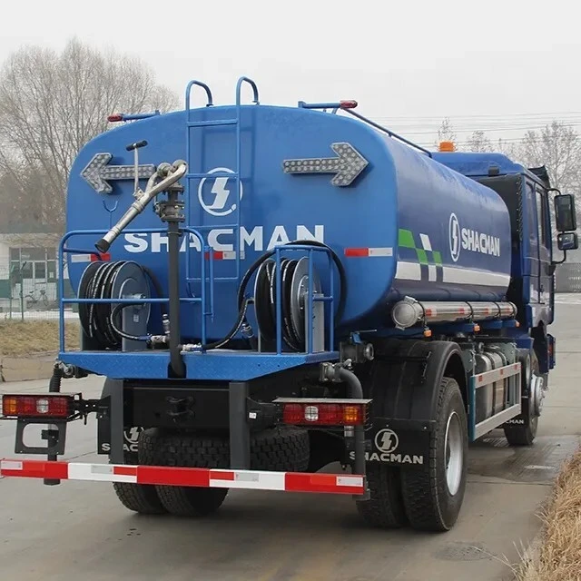 F3000 Поливальная машина 4x2
