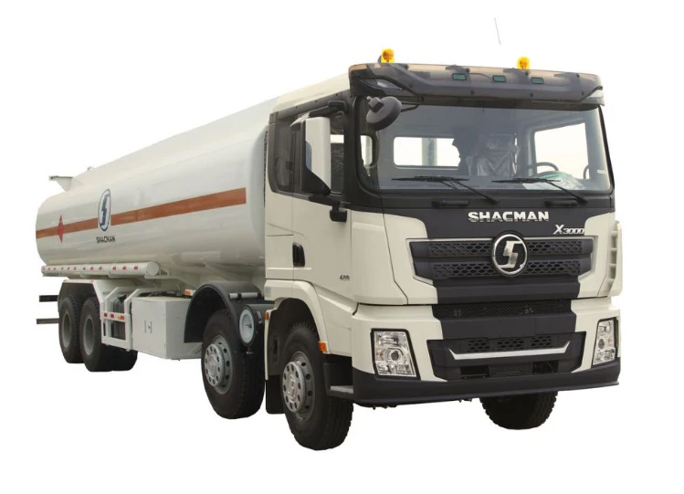  X3000 8X4 Автоцистерна для перевозки нефти