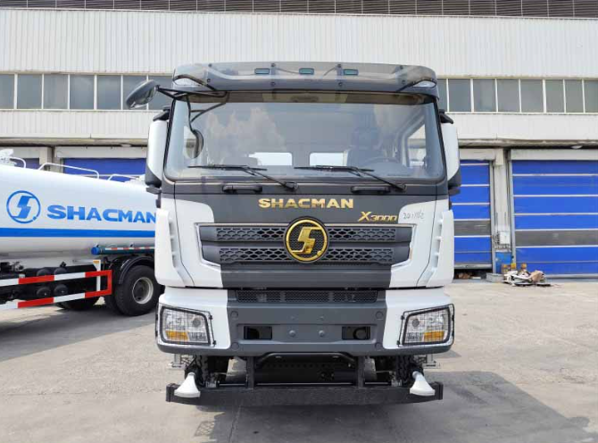 X3000 8X4 Автоцистерна для спринклеров