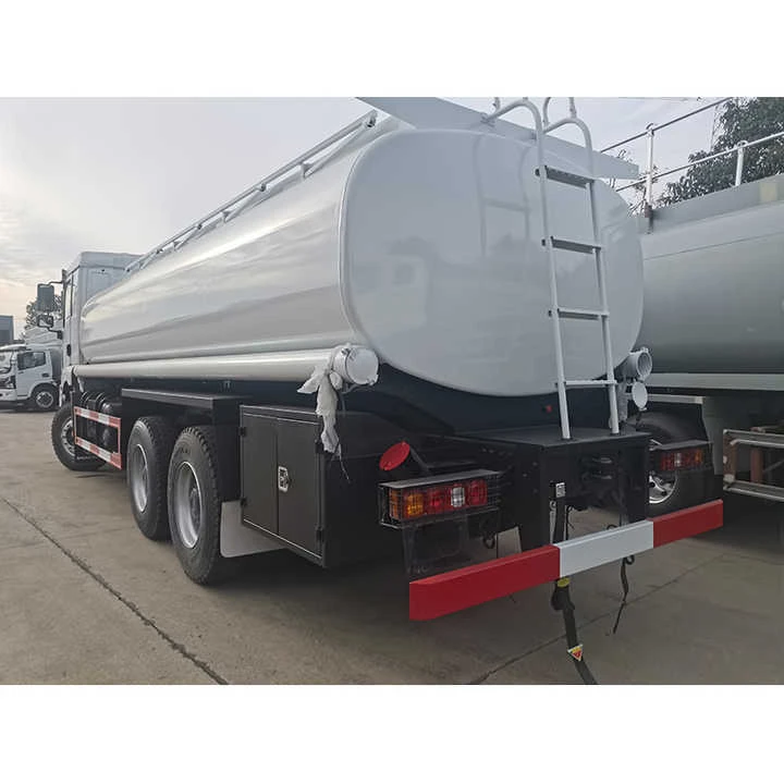 H3000 6×4 Автоцистерна для перевозки нефти