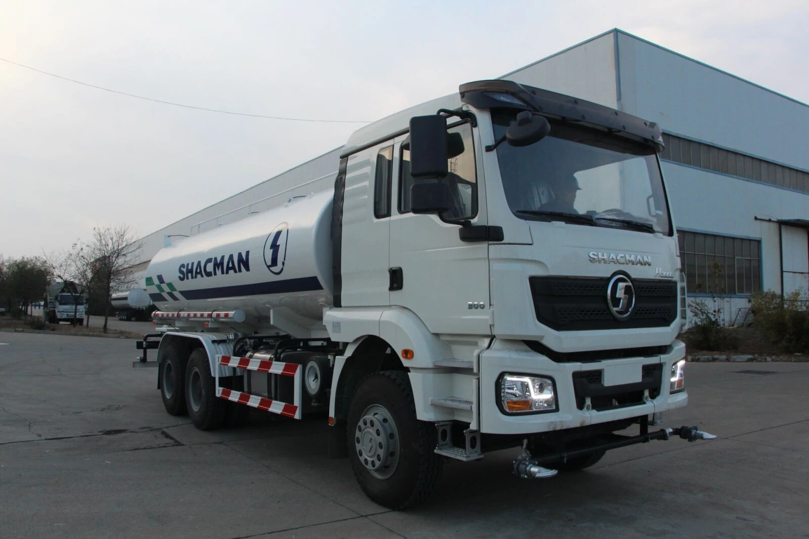 Поливальная машина H3000 6×4