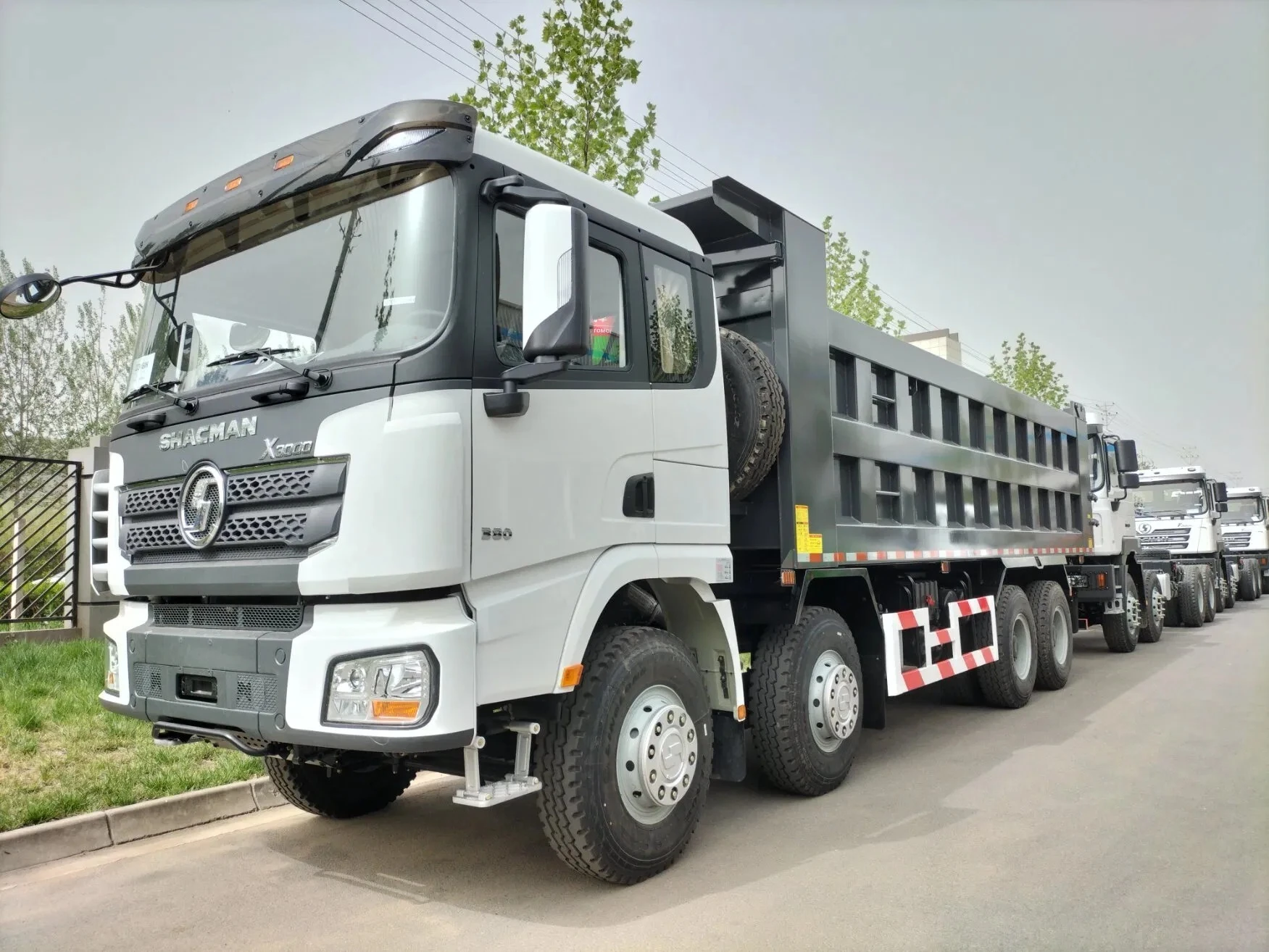 X3000 8x4 Самосвал