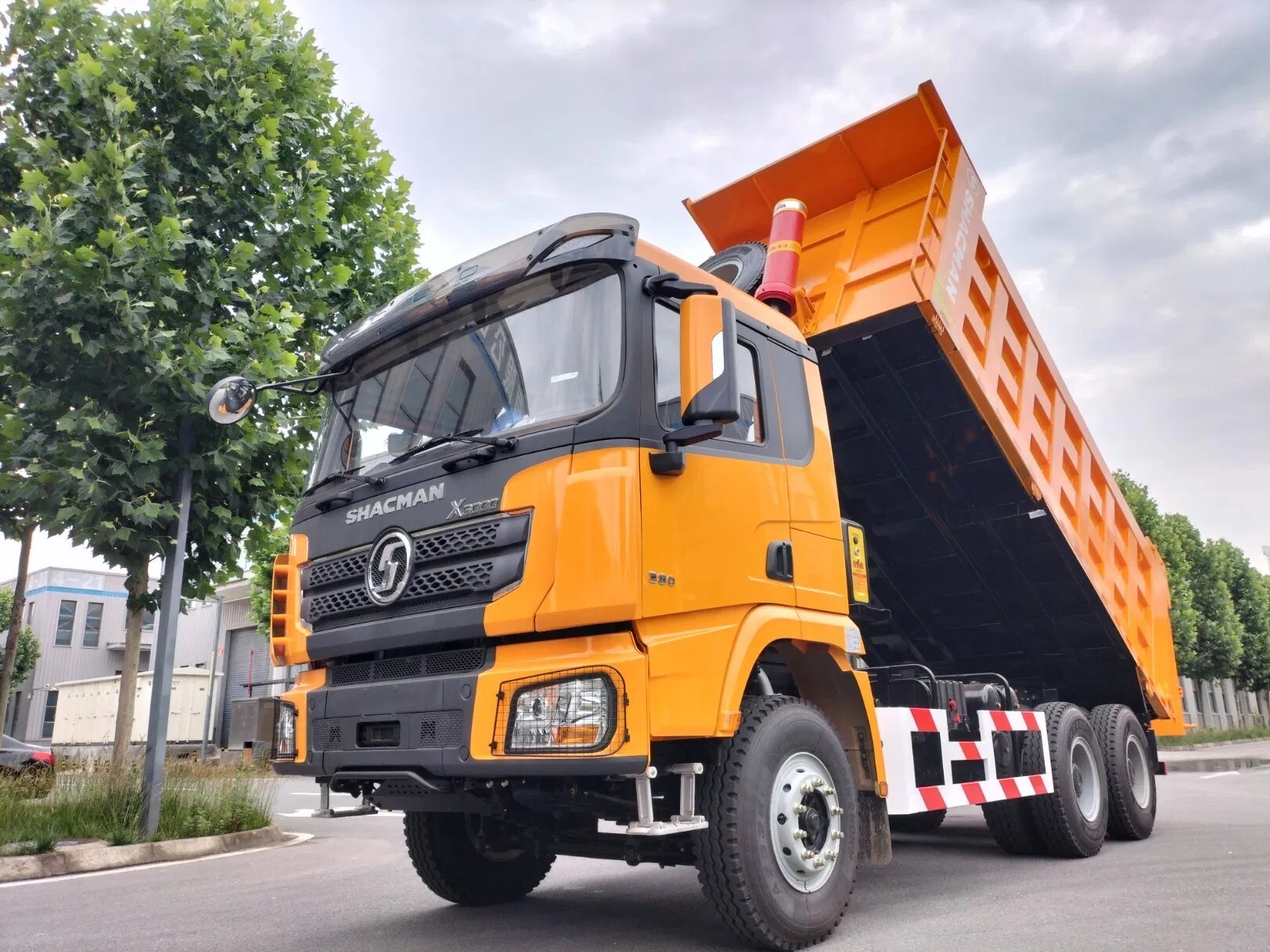  Самосвал X3000 6x4