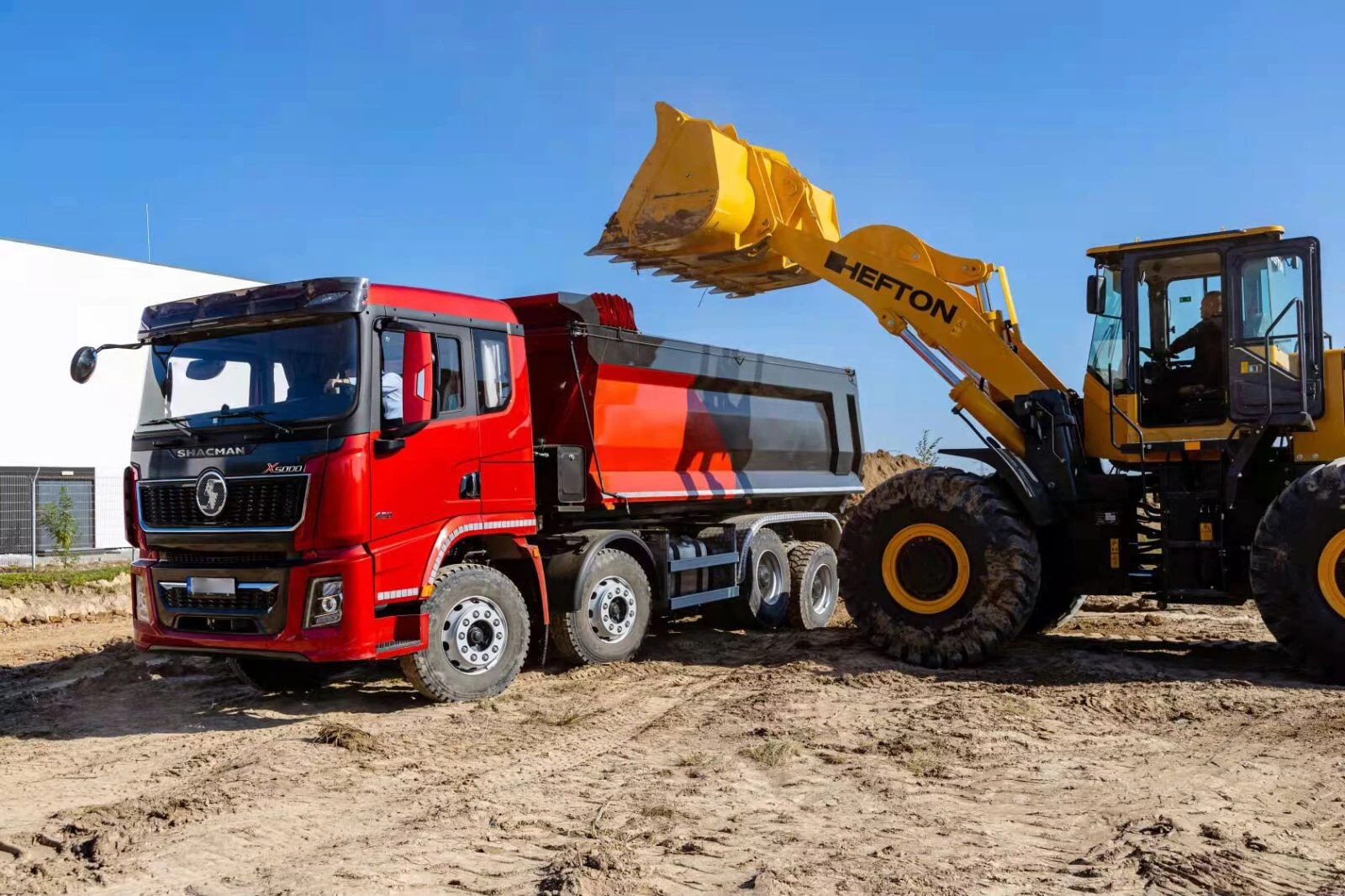 X5000 8x4 Самосвал