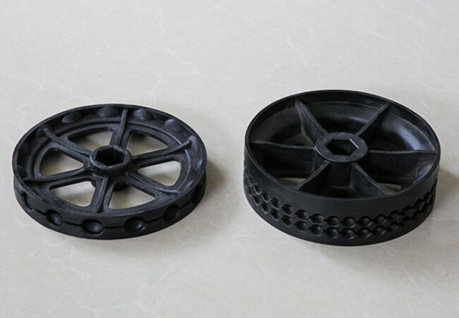 Proceso de moldeo por inyección de piezas de maquinaria agrícola