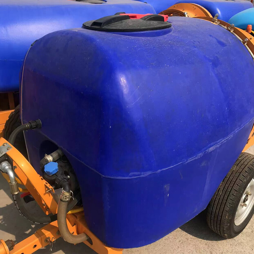 bote para empapar a algn. con veneno