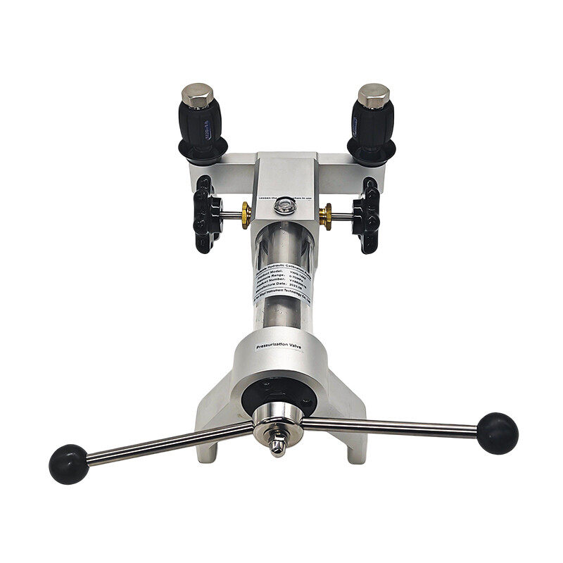 What is the difference between a hydrostatic pump and a hydraulic pump?