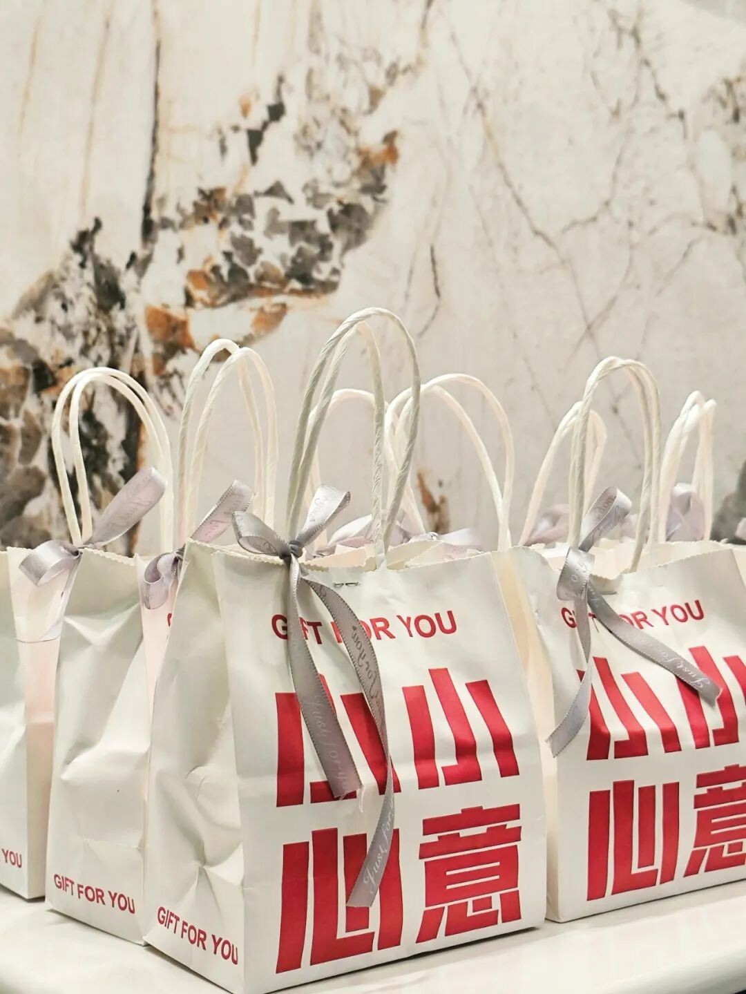 1733981490725704729709248512.jpg f0d5b97446ba5cd6a13454bfc2c404b0.jpg