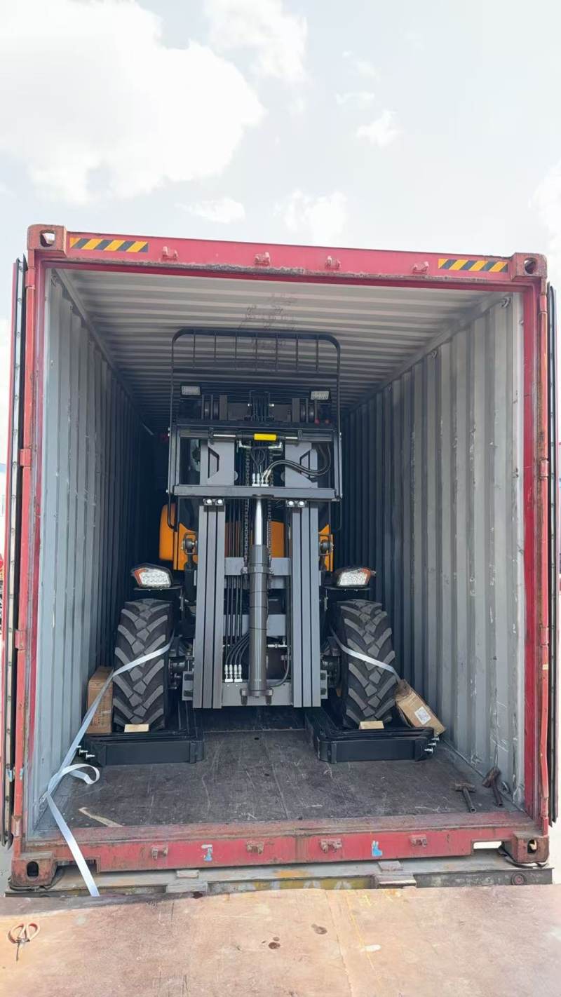 Empilhadeiras para terrenos acidentados enviadas para a América do Sul: por que cada vez mais clientes escolhem a RAISO para trabalhos exigentes Loading (8)