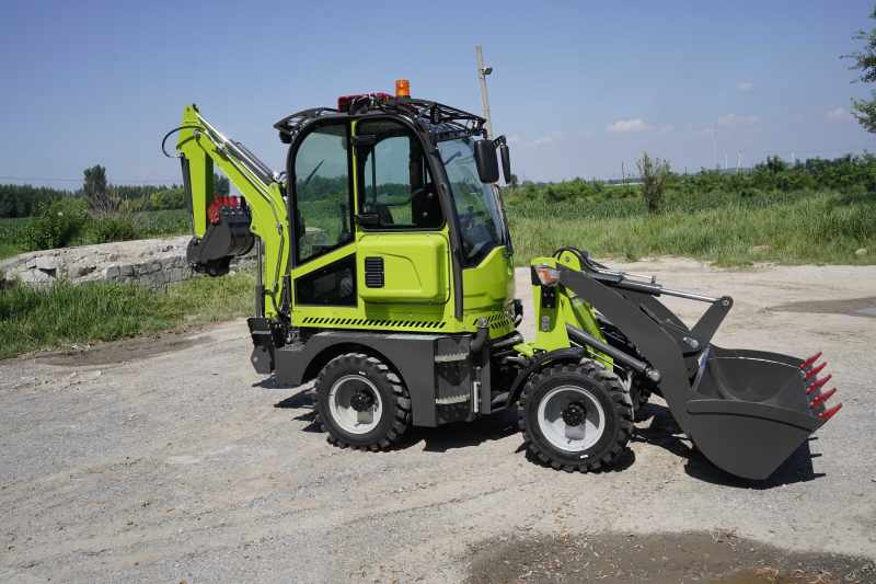 Retroescavadeira Raiso LR15-20 e LR18-25: Máquinas compactas para construção, agricultura e projetos municipais eficientes _DSC6141