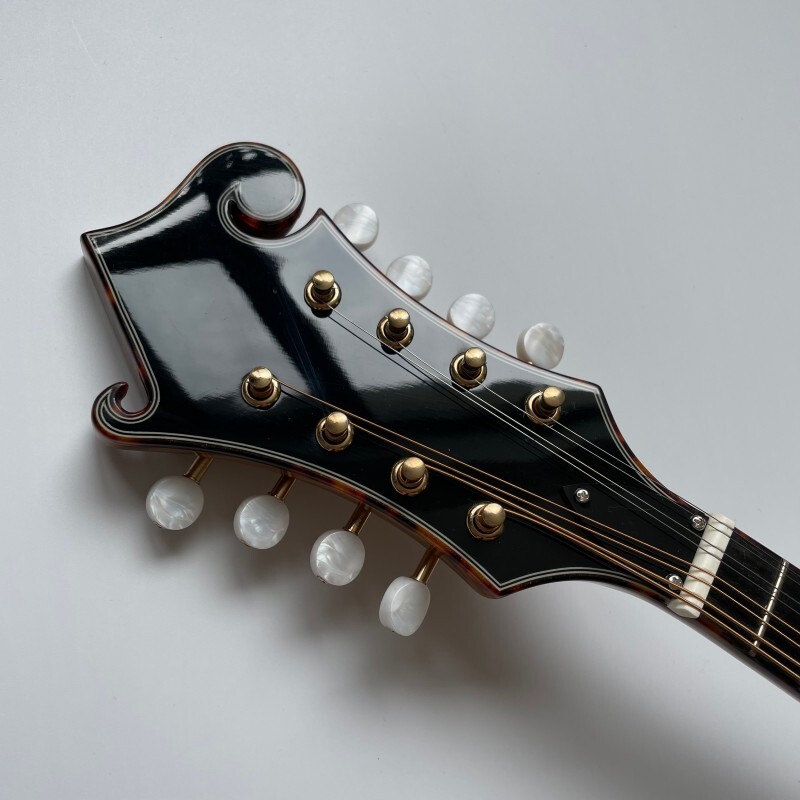 Mandolina Afanti Music Solid spruce Natural Transparent Color