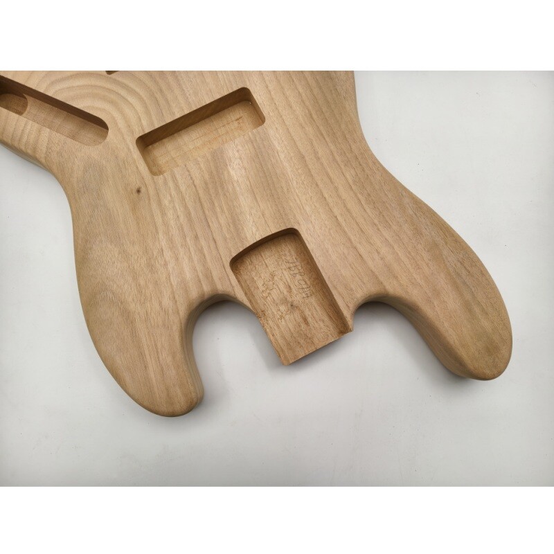 Cuerpo de bajo de jazz Afanti de caoba sin terminar con unión central de 2 piezas