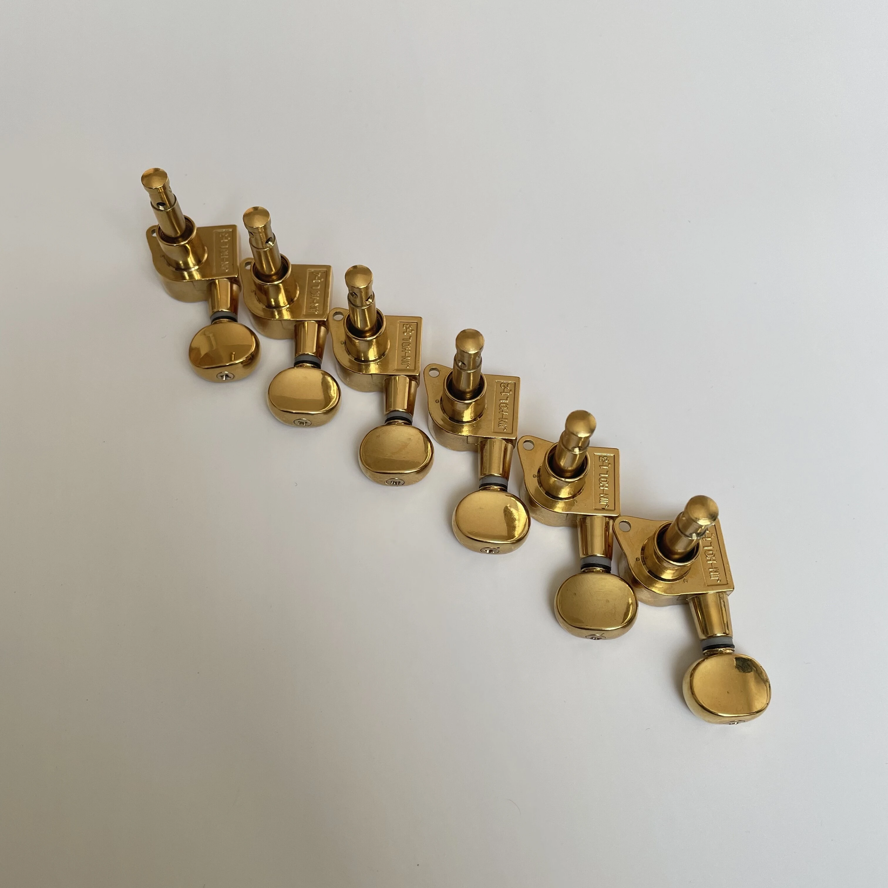 Afinador de Guitarra Afanti 6L Inline Gold para Guitarras Eléctricas con Clavijero de 10mm