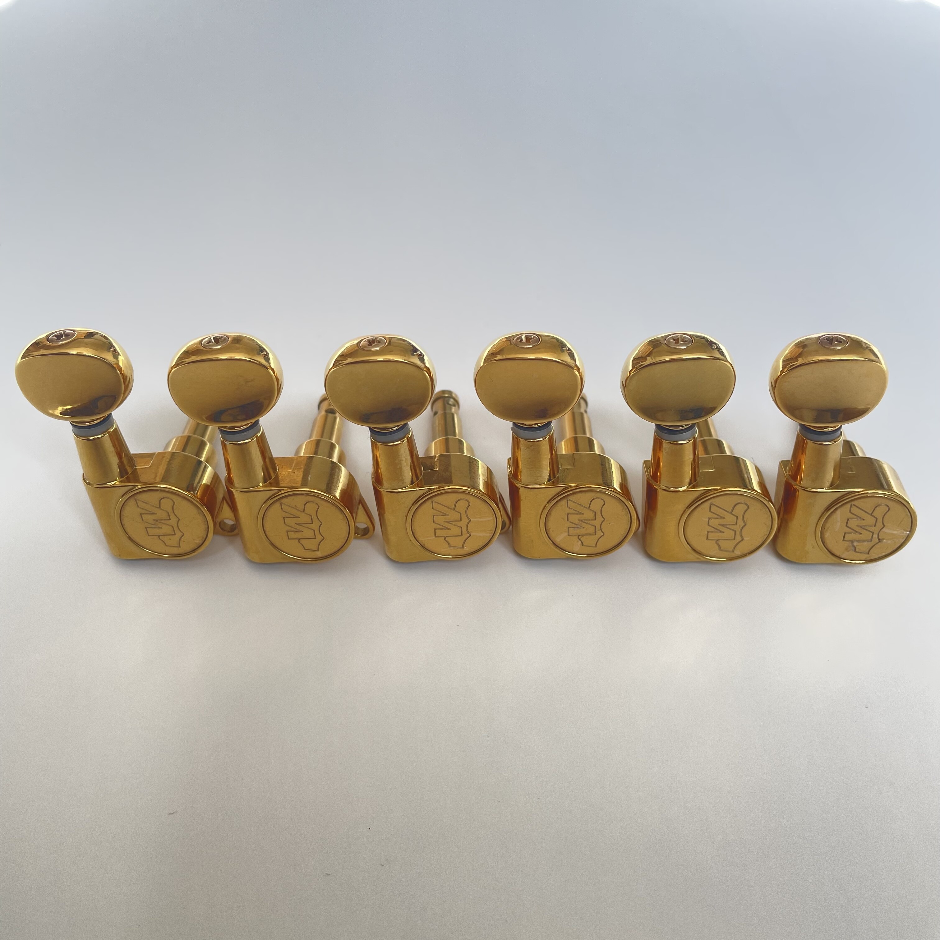 Afinador de Guitarra Afanti 6R Inline Gold para Guitarras Eléctricas con Clavijero de 10mm