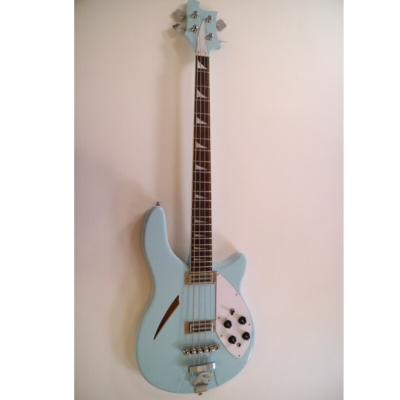 Guitarra Bajo Eléctrico Afanti Semi-Hollow Light Blue Body Rick