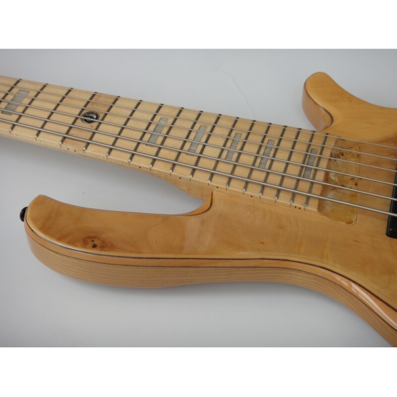 Guitarra Bajo Afanti Ash Body with Poplar Burl Veneer