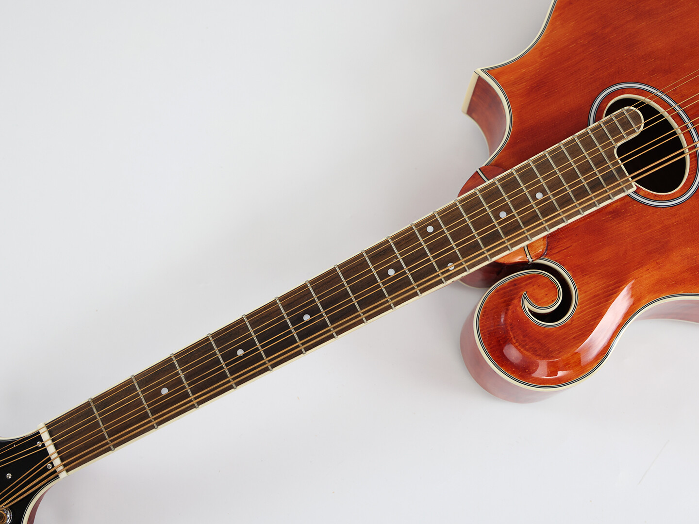 Afanti AA Tapa de abeto sólido con agujero ovalado F Mandocello