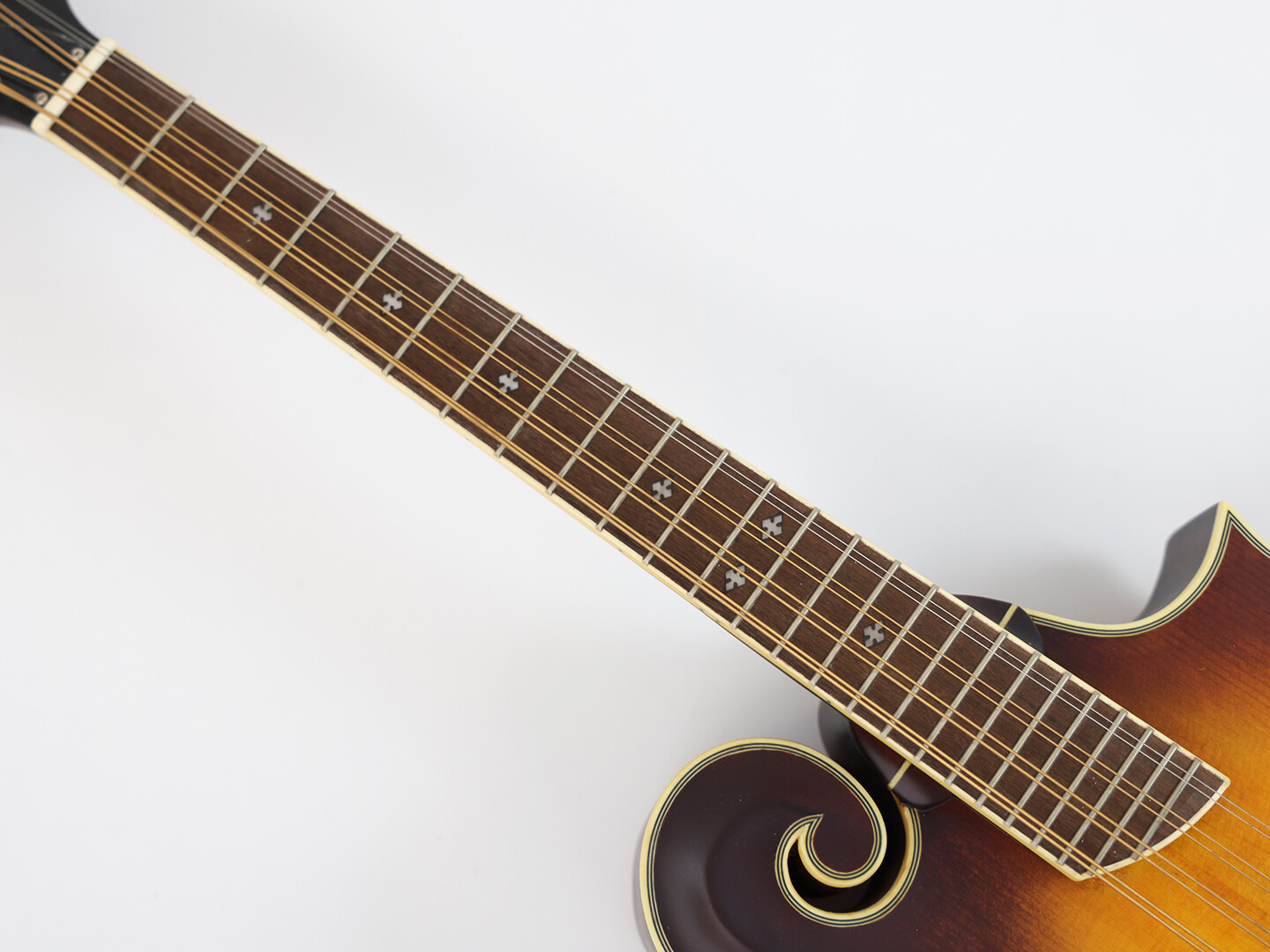 Mandolina Afanti Tabacco Burst con tapa de abeto macizo y cuerpo de caoba en F Octave