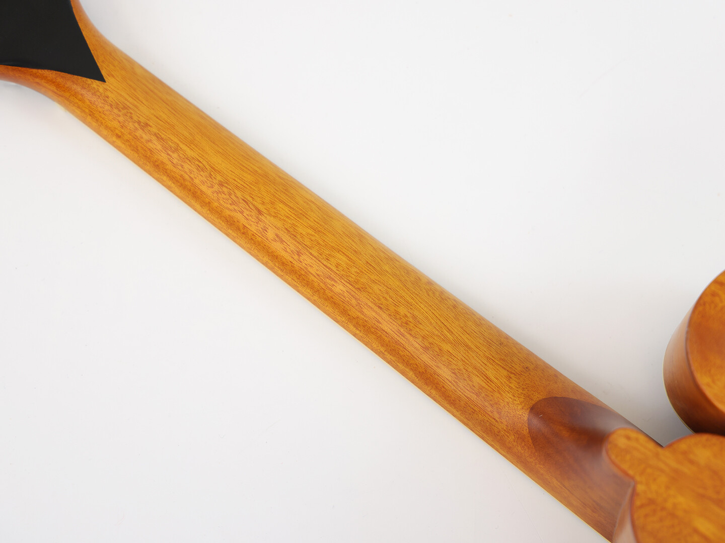 Mandolina octavada estilo F Afanti con tapa de abeto macizo, mástil y fondo de caoba