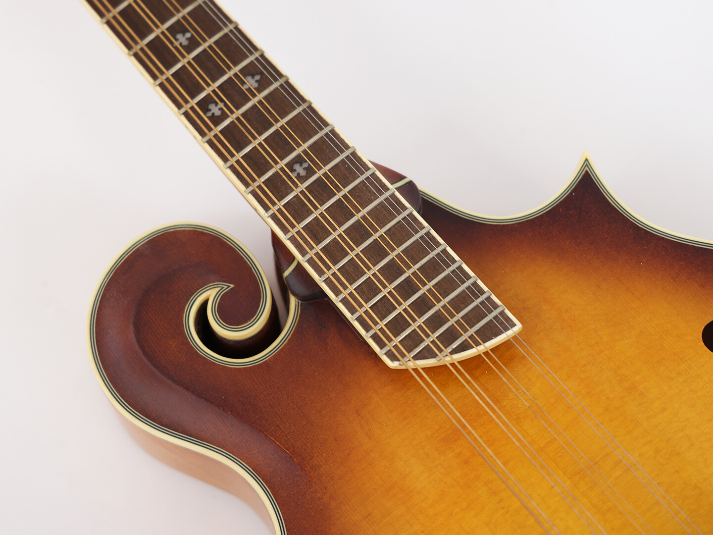 Mandolina octavada estilo F Afanti con tapa de abeto macizo, mástil y fondo de caoba