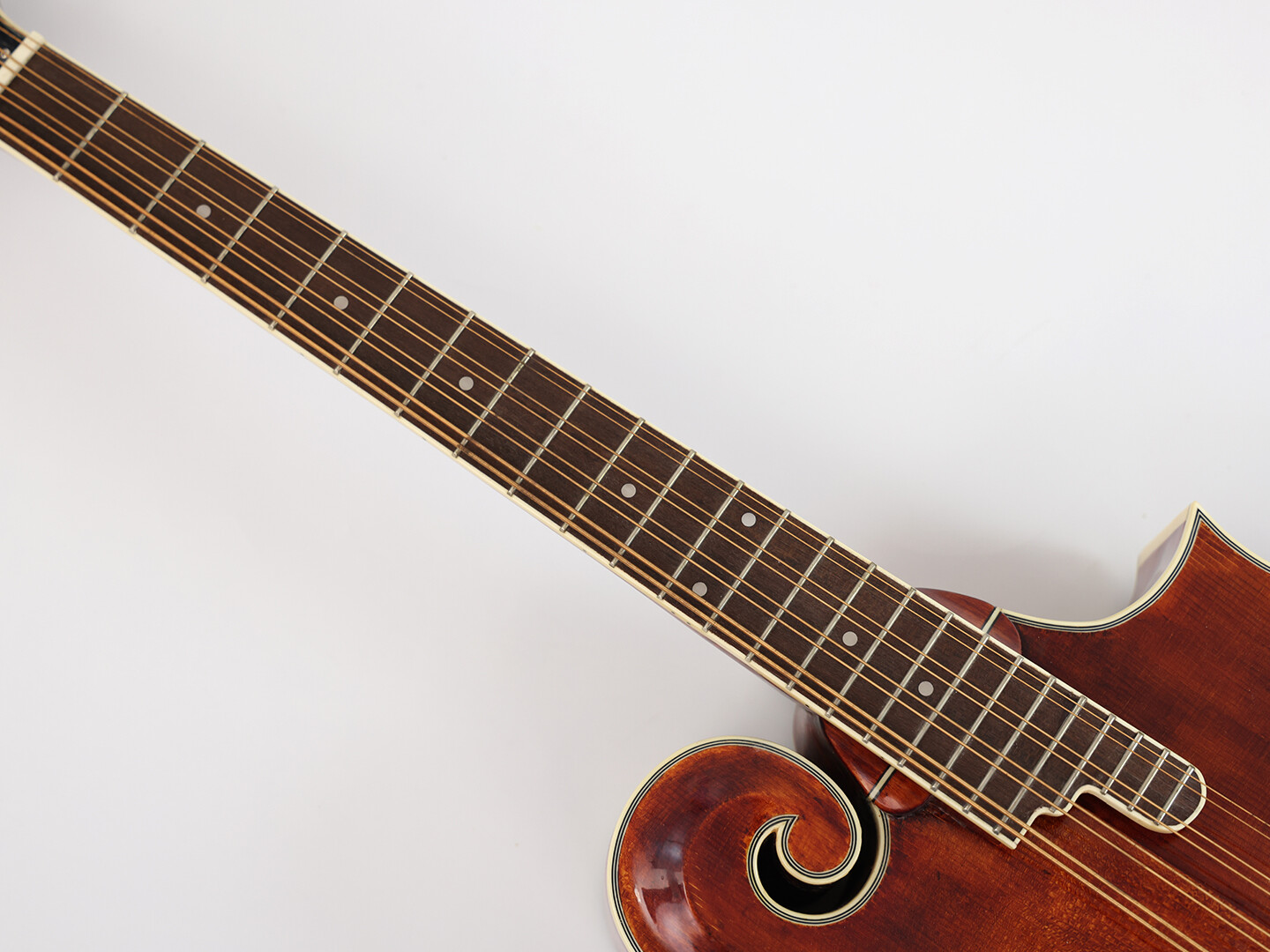 Afanti AA Tapa de Abeto Sólido Clásico Brillante Mandocello con Boca en F