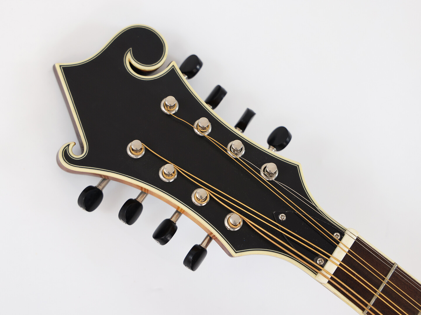 Afanti AA Tapa Sólida de Arce Flameado con Laterales en Fa Octava Mandolina