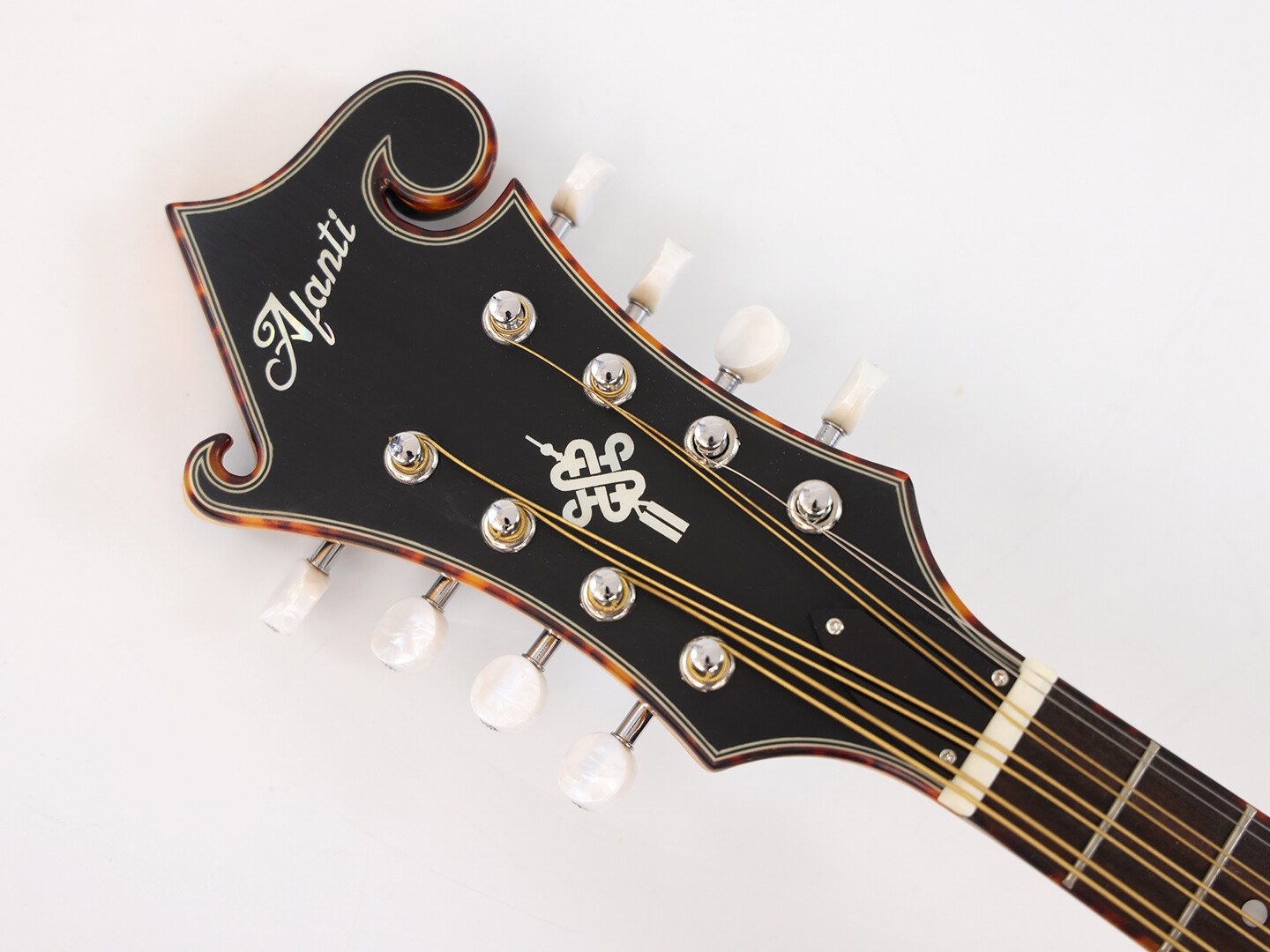 Afanti Mandola F con tapa de abeto macizo y diapasón de palosanto