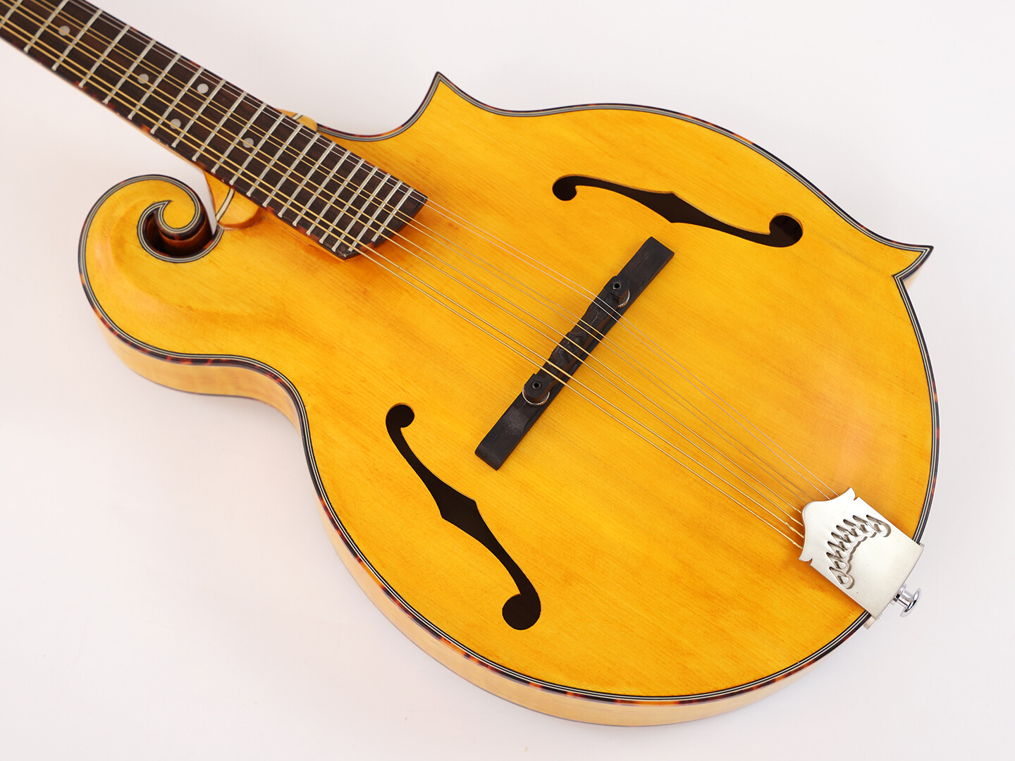 Afanti Mandola F con tapa de abeto macizo y diapasón de palosanto