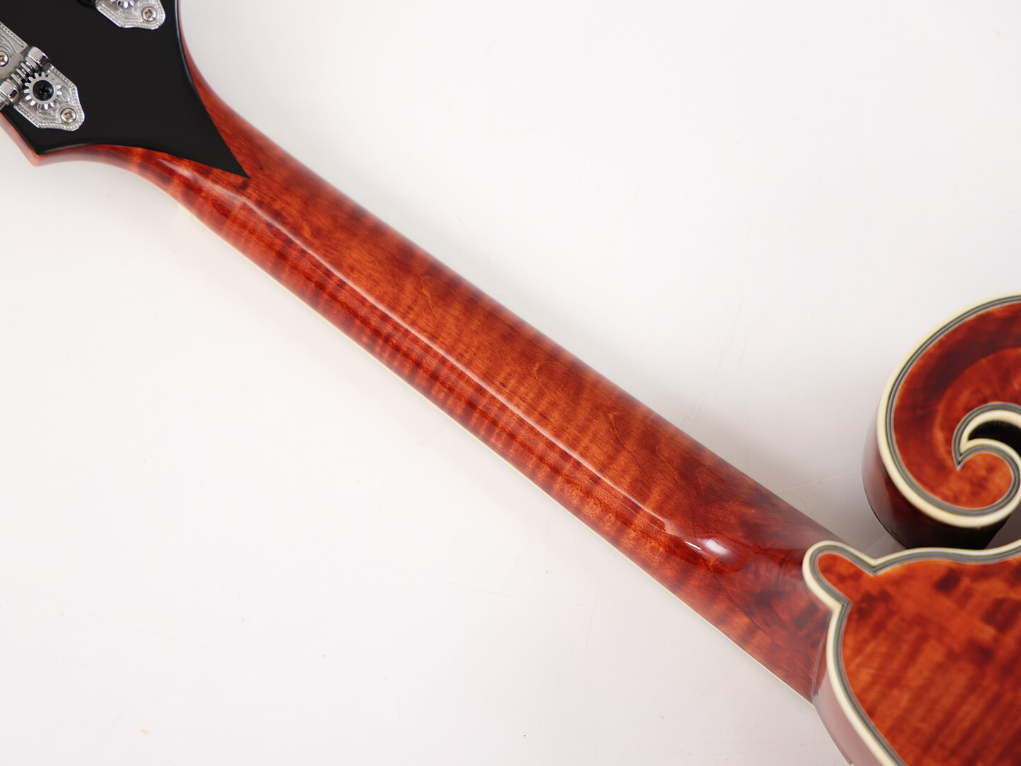 Mandola Afanti East Luthier Series AAA Solid Spruce Top F Style