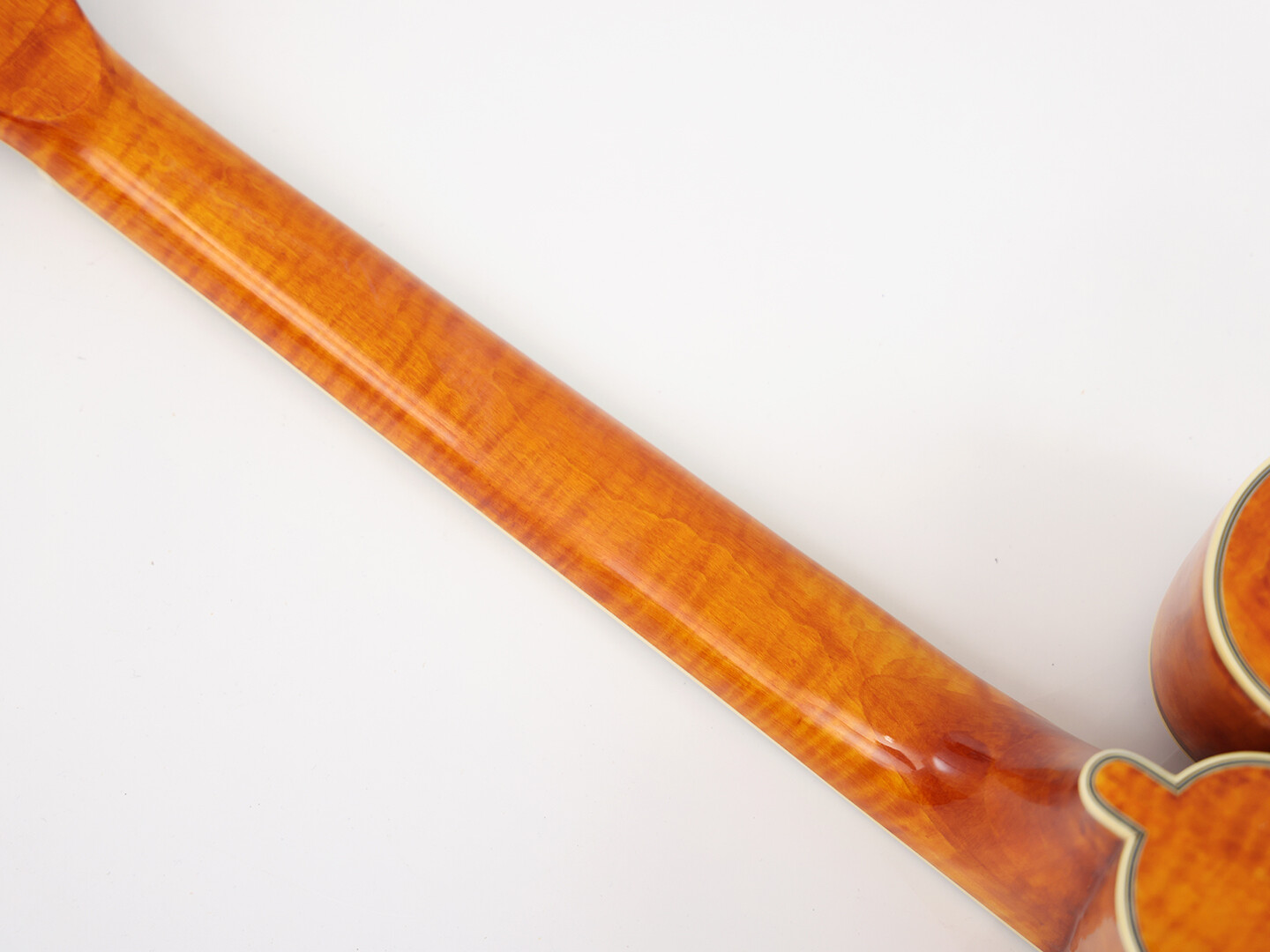 Afanti AA Arce Flameado Fondo y Lateral Mandocello F Brillante