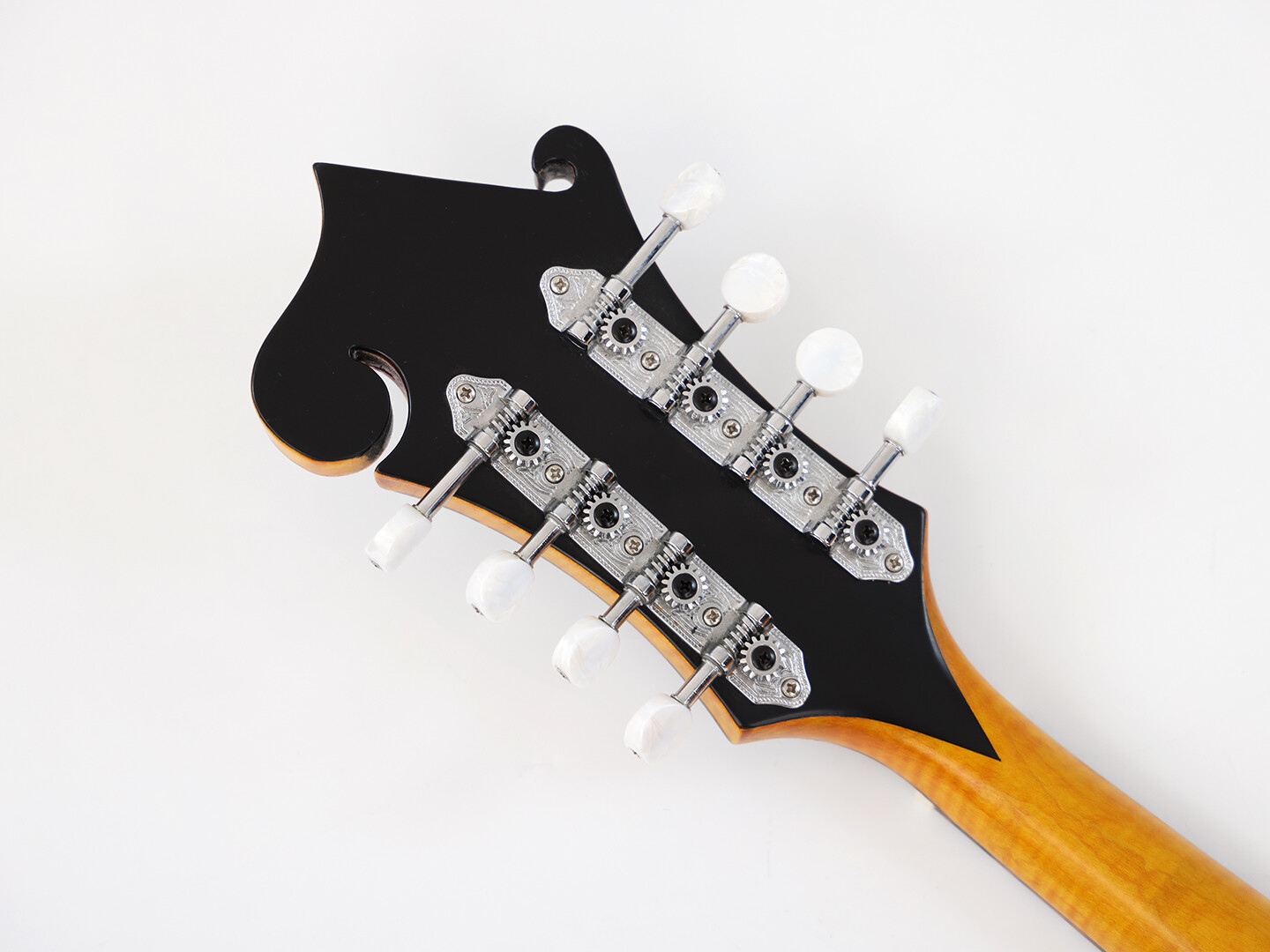 Mandolina Afanti AA de arce macizo flameado con mástil de cola de milano y diapasón de ébano