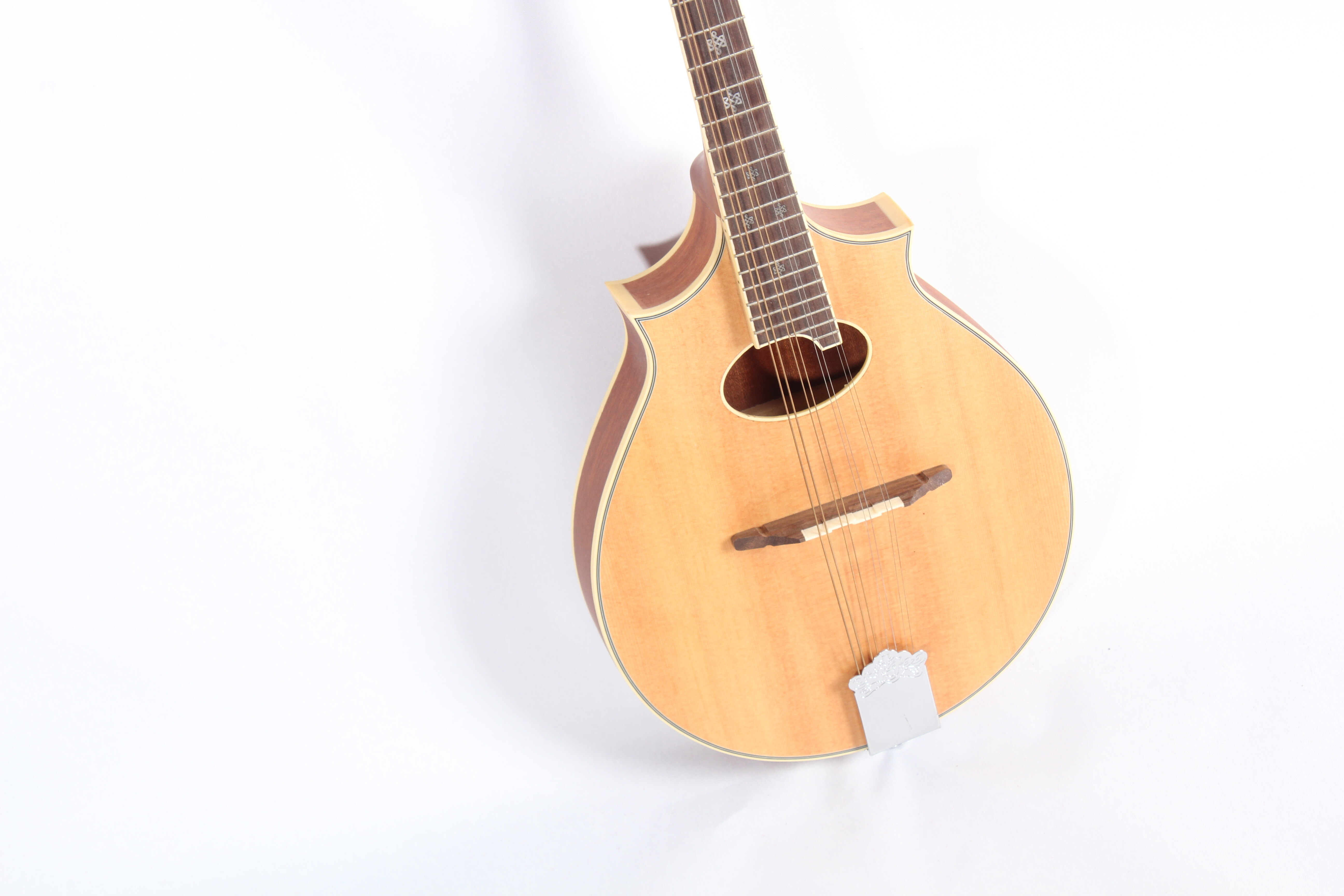 Mandolina Afanti Sapele Back and Side Pau Ferro Fingerboard Oval Hole F