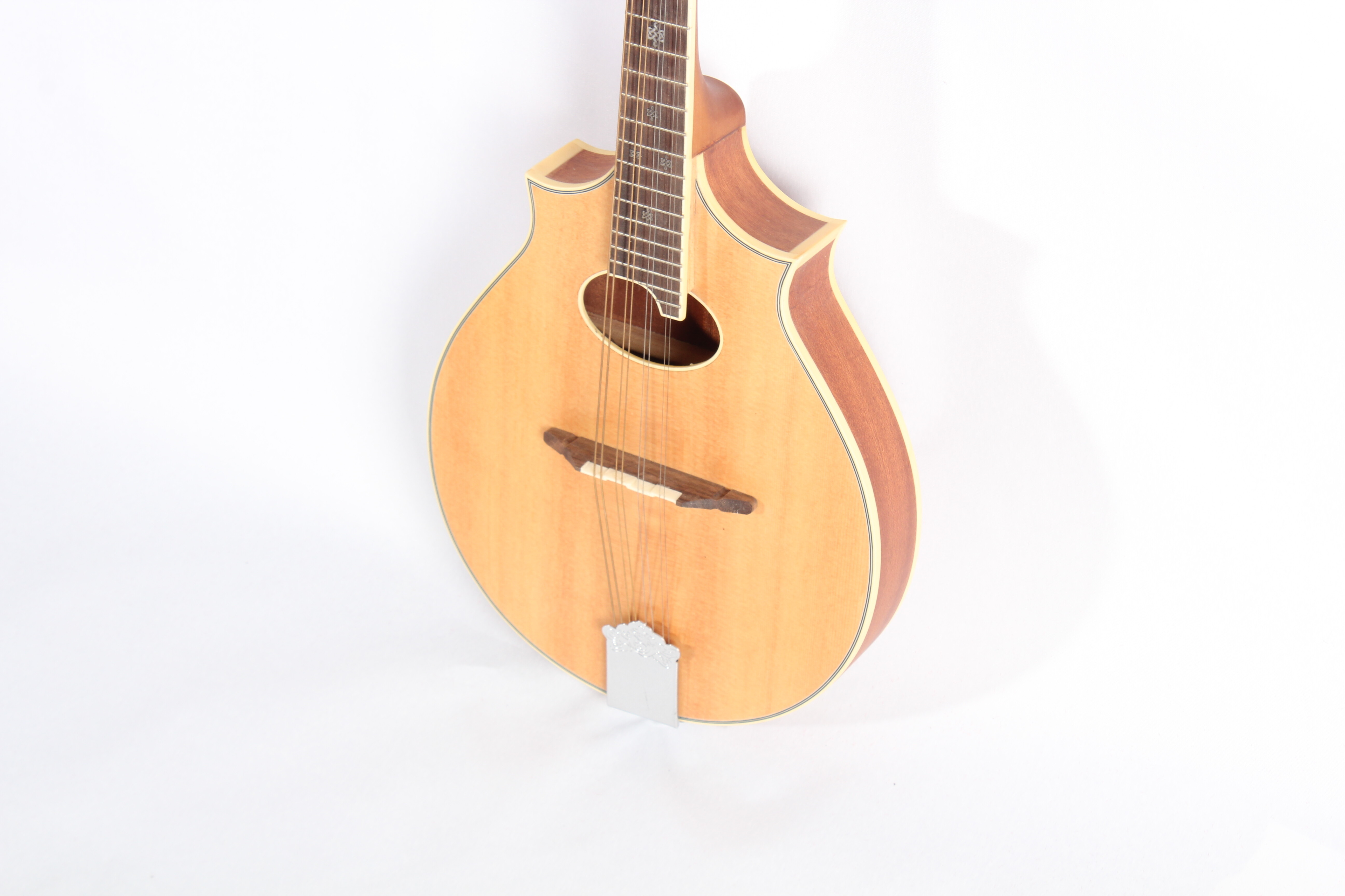 Mandolina Afanti Sapele Back and Side Pau Ferro Fingerboard Oval Hole F