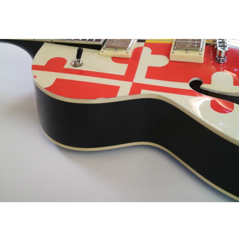 Guitarra eléctrica Afanti con cuerpo hueco de madera contrachapada de arce y chapa de arce acolchado