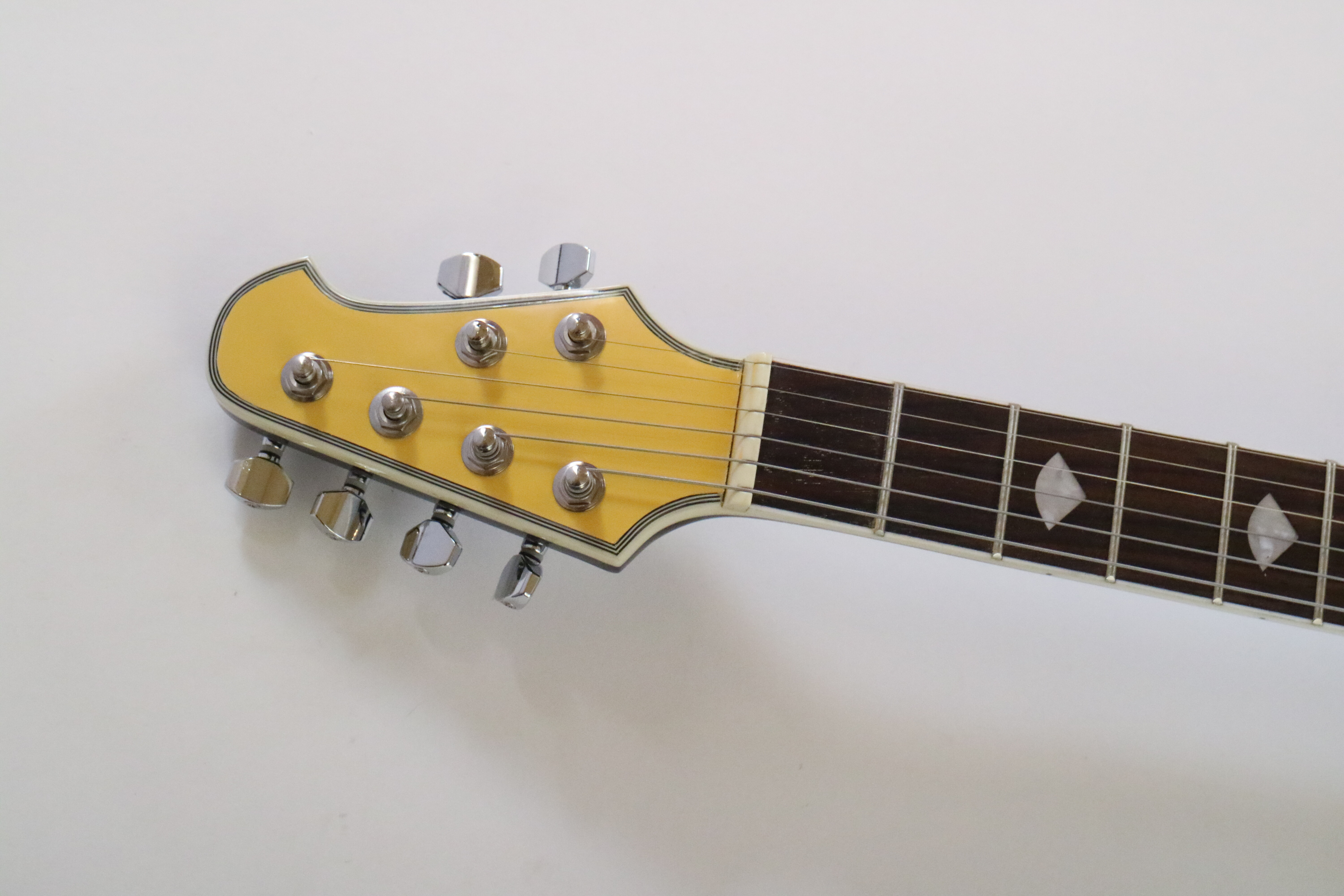 Afanti Customized 6 String Hh Pastilla Tom Puente Musica Guitarra Electrica